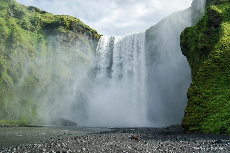 Més informació sobre l'article Skógafoss, un dels salts d’aigua més bonics d’Islàndia