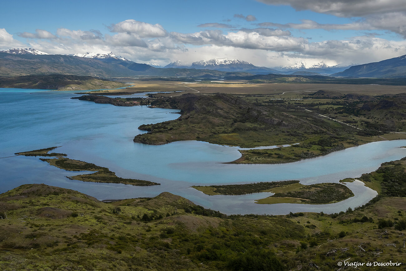 vista panoràmica del Llac Toro a l'entrada del Parc Nacional Torres del Paine