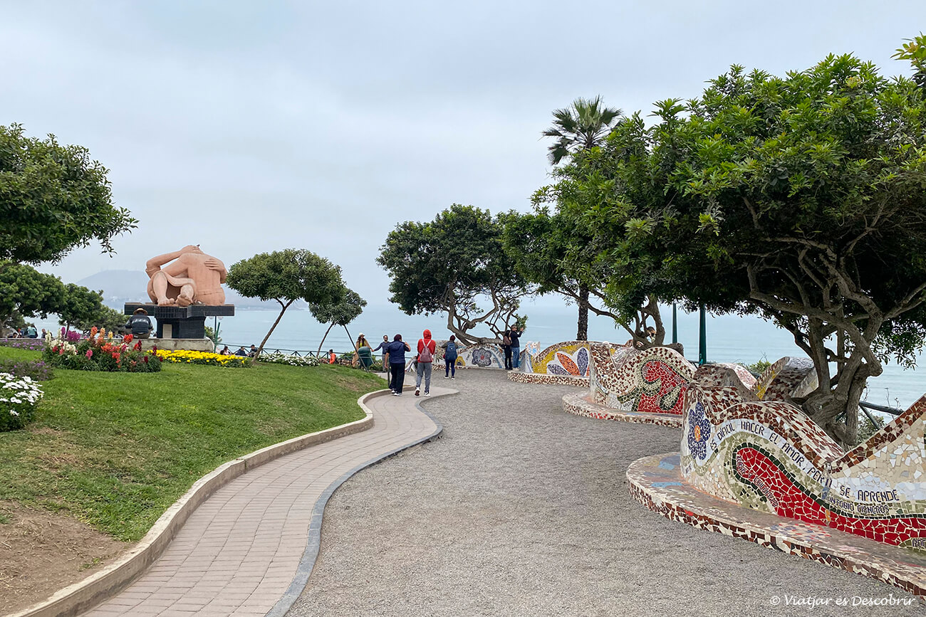 que veure a Lima en 2 dies: el parc del amor és un dels més bonics del barri de Miraflores
