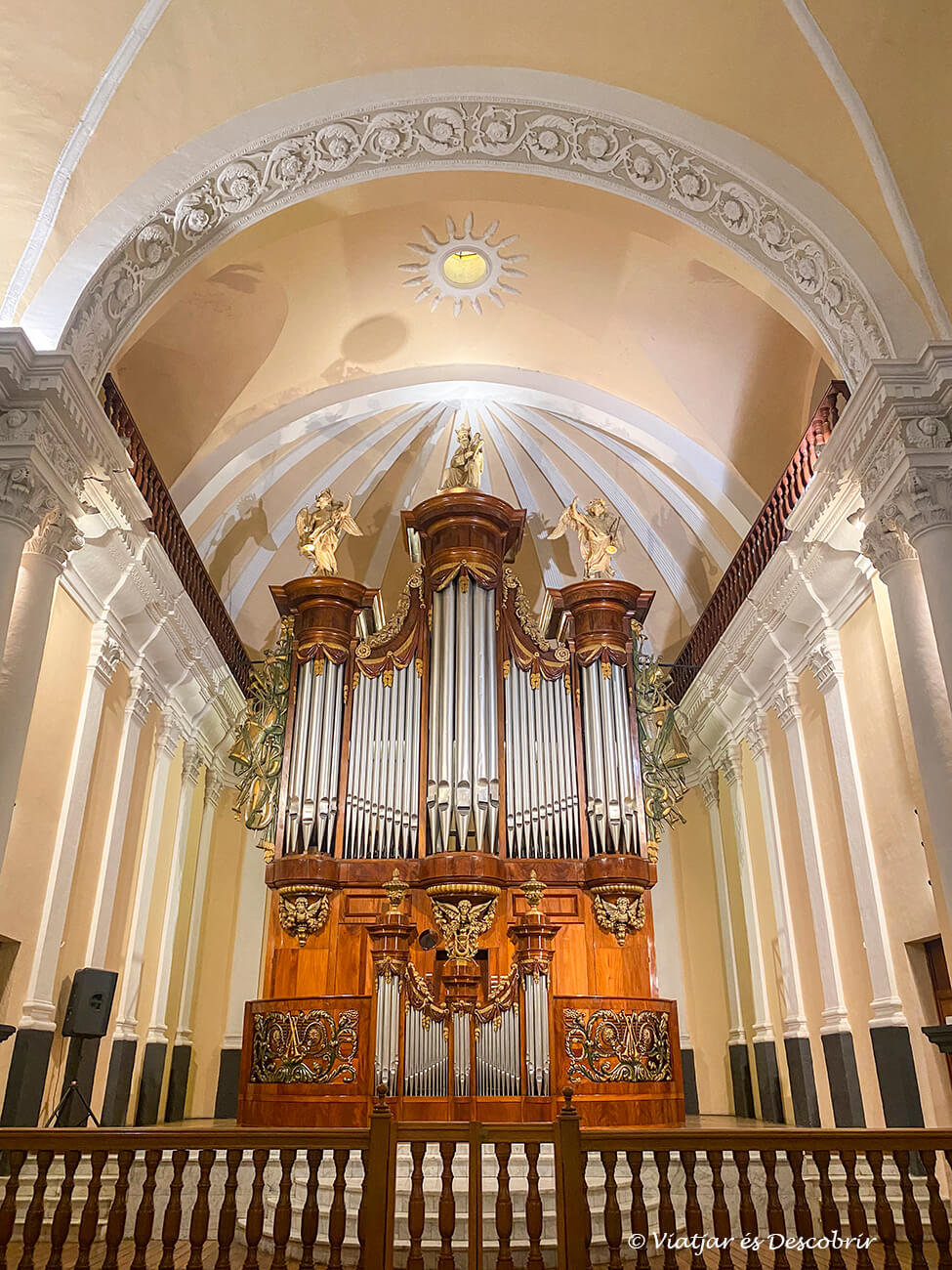 al visitar Arequipa val la pena accedir a les esglèsies o catedrals per admirar la seva bellesa