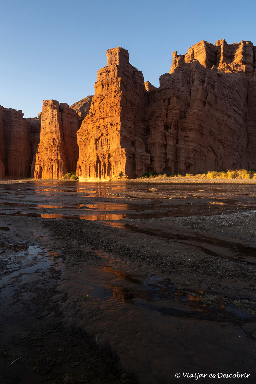 detall de Los Castillos una de les parades de la Quebrada de las Conchas en el recorregut des de Salta a Cafayate