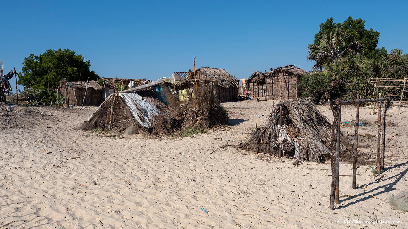 cases del poble de Betania a prop de Morondava