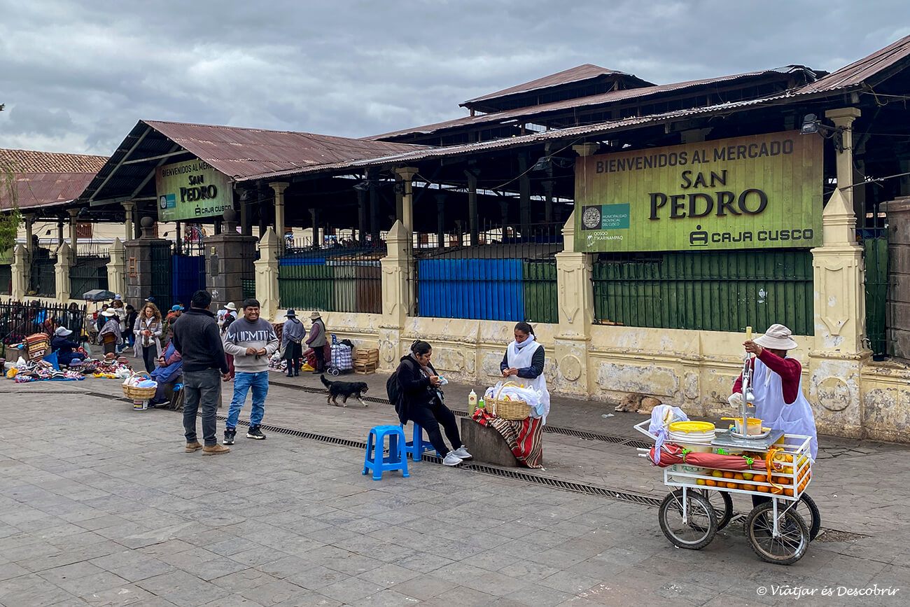 entrada al mercat de San Pedro