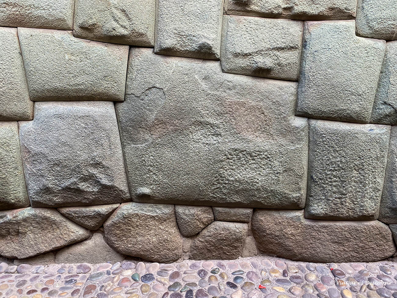 la pedra dels 16 angles que és la més famosa de la ciutat de Cusco