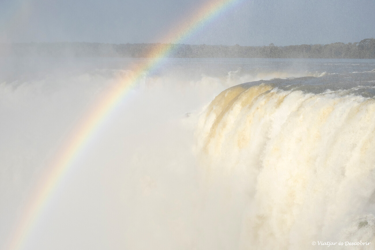 detalls de l'arc de sant marti i el vapor d'aigua